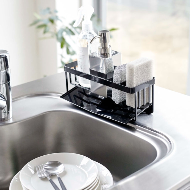 水が流れるスポンジ＆ボトルホルダー タワー 山崎実業 tower ホワイト/ブラック 5016 5017 タワーシリーズ