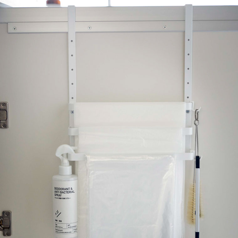シンク扉ゴミ袋ホルダー タオルハンガー付き タワー 山崎実業 tower ホワイト/ブラック 5027 5028 タワーシリーズ