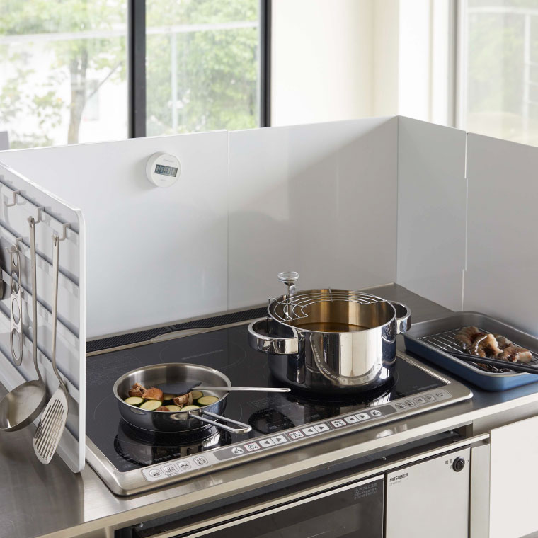 伸縮レンジガード タワー 山崎実業 tower ホワイト ブラック 4974 4975 / コンロカバー キッチン 油はね防止 タワーシリーズ