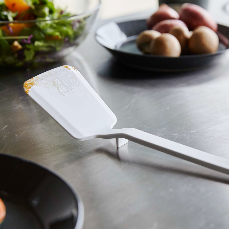 シリコーンフライ返し タワー 山崎実業 tower ホワイト/ブラック 5191 5192 タワーシリーズ