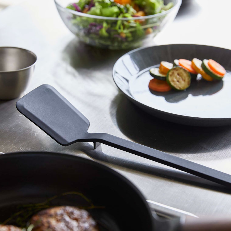 シリコーンフライ返し タワー 山崎実業 tower ホワイト/ブラック 5191 5192 タワーシリーズ