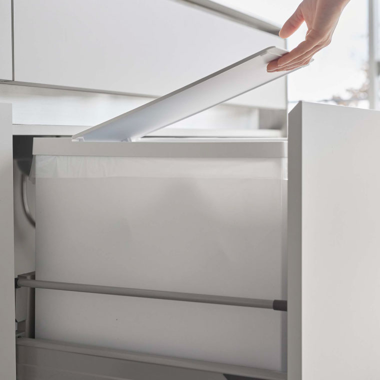 シンク下蓋付きゴミ箱 タワー 山崎実業 tower ゴミ箱 ホワイト/ブラック 5333 5334 タワーシリーズ