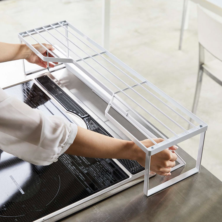 排気口カバー上コンロ奥ラック 60cmコンロ用 タワー 山崎実業 tower ホワイト/ブラック 5264 5265 towerシリーズ