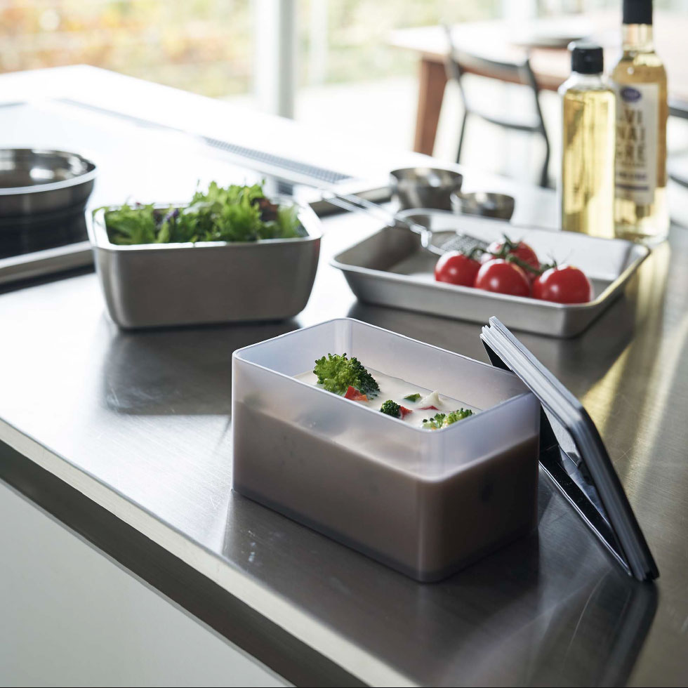 バルブ付き密閉保存容器 タワー トール 山崎実業 tower ホワイト/ブラック 5520 5521 タワーシリーズ