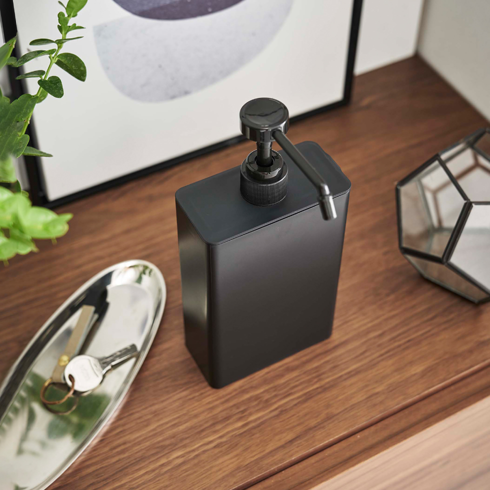 アルコール除菌スプレーボトル スクエア タワー スリム ホワイト 山崎実業 tower ホワイト/ブラック 5822 5823