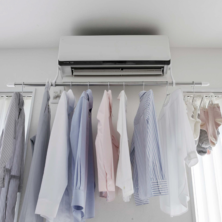 フィルムフックエアコン室内物干しポールホルダー タワー 山崎実業 tower ホワイト/ブラック 6308 6309