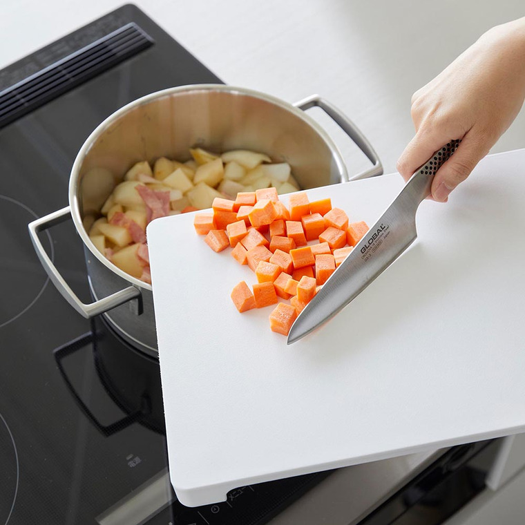 山崎実業 tower 食洗機対応 マグネット抗菌まな板 タワー 山崎実業 tower 7012 7013 ホワイト ブラック