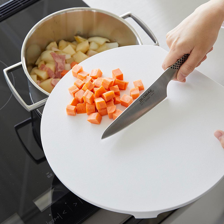 山崎実業 tower 食洗機対応 マグネット抗菌まな板 タワー ラウンド 山崎実業 tower 7014 7015 ホワイト ブラック