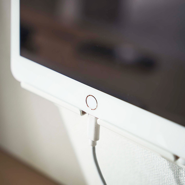 ウォール スマートフォンホルダー タワー 山崎実業 tower ホワイト/ブラック 5895 5896