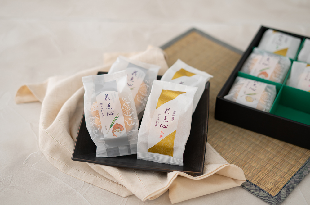 初盆はどうする 新型コロナで訪問できない時のお供えの渡し方 よみもの The Gift 初盆はどうする 新型コロナで訪問できない時のお供えの渡し方 よみもの The Gift